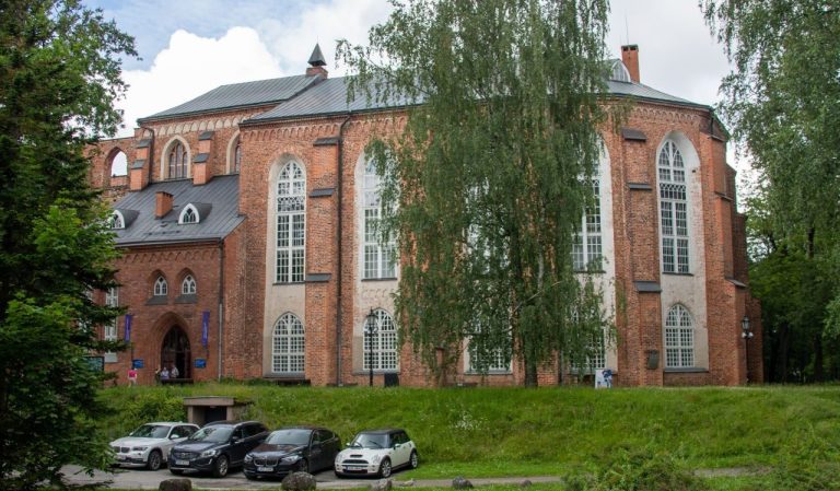 Die Universität wurde bereits 1632 gegründeten  