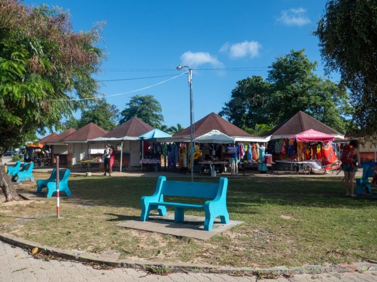 ..., von sanitären Einrichtungen bis zu Souvenirs