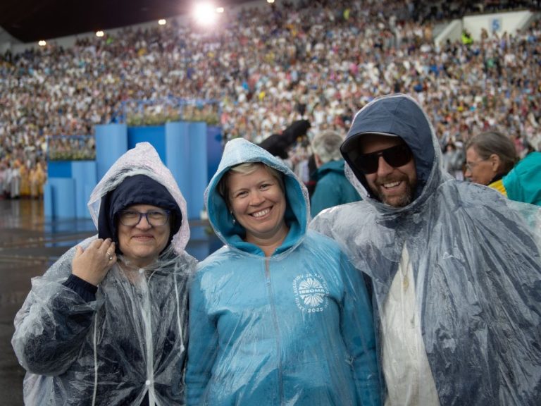 Hochachtung: Jahre geprobt, dann Regen, dennoch gute Stimmung